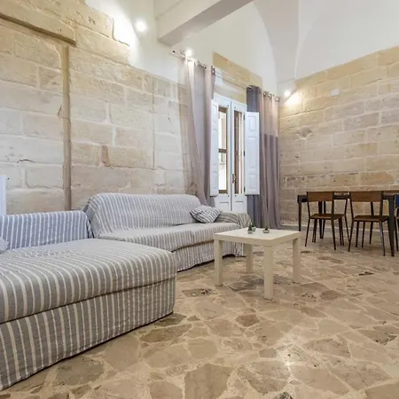 Dimora Dei Peruzzi * Lecce